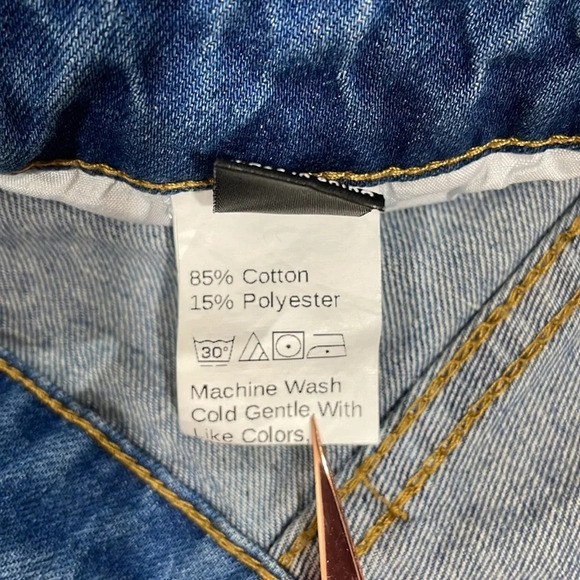 Shein Retro High Rise Pleated Paper Bag Waist Denim Jean Shorts 4 - Picture 8 of 11